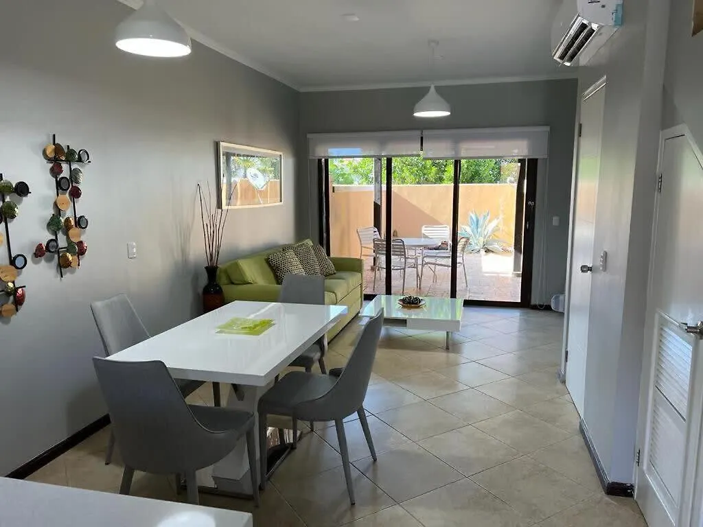 Special House In Gold Coast With Private Jacuzzi Villa Palm Beach